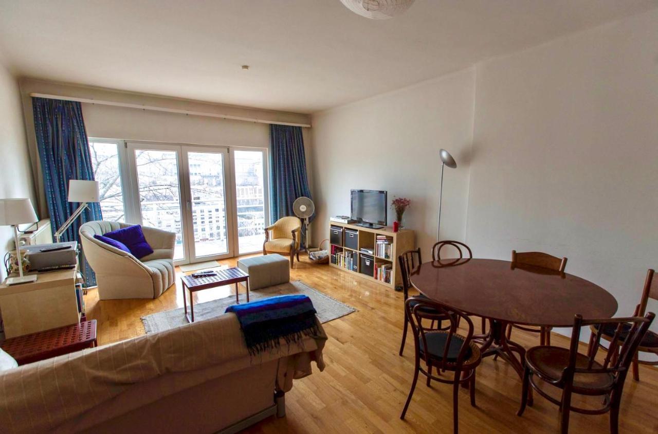 Luxury View Apartman Budapest Esterno foto
