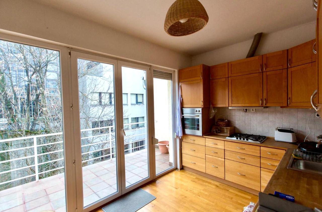 Luxury View Apartman Budapest Esterno foto